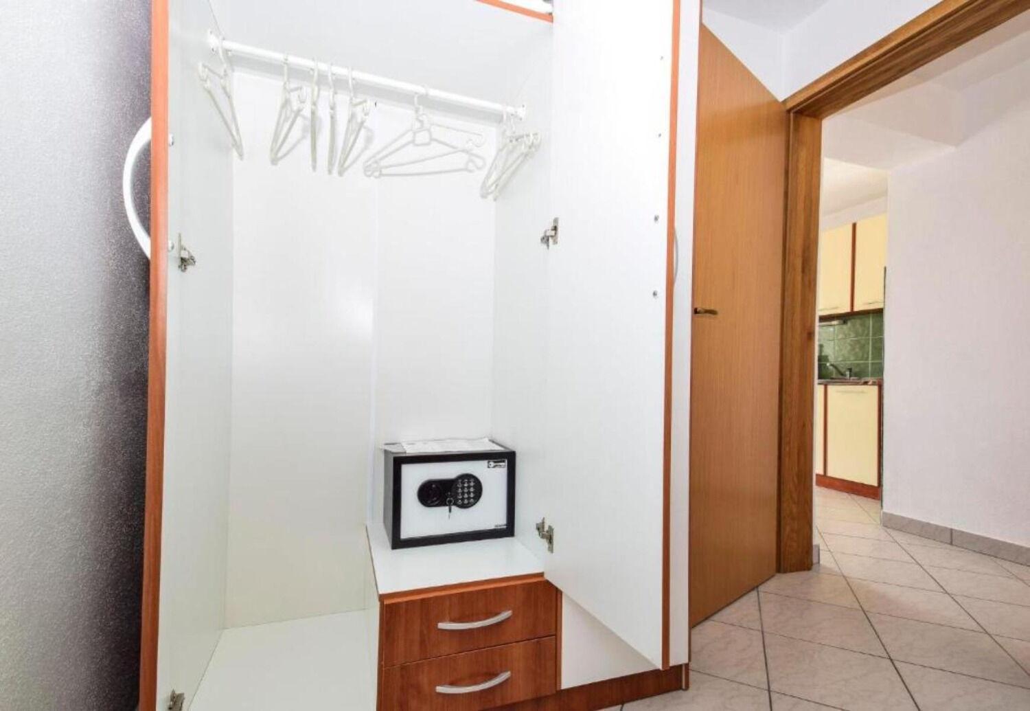 Apartments Marijan Drage Bagian luar foto